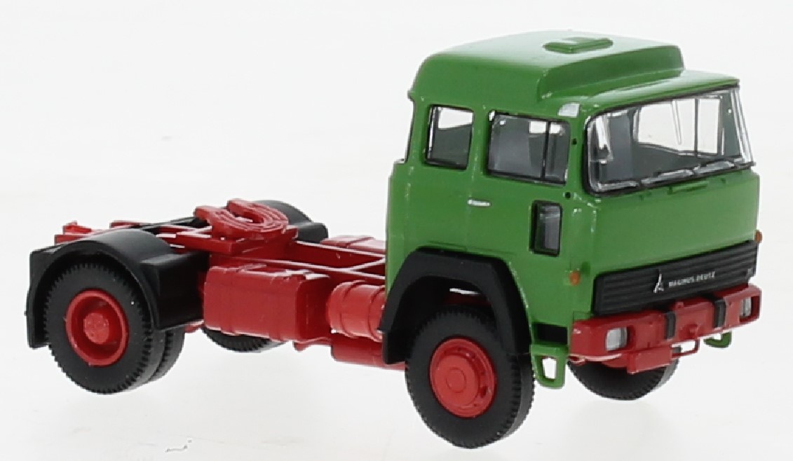 83281 Magirus 310D SZM (2a) grün