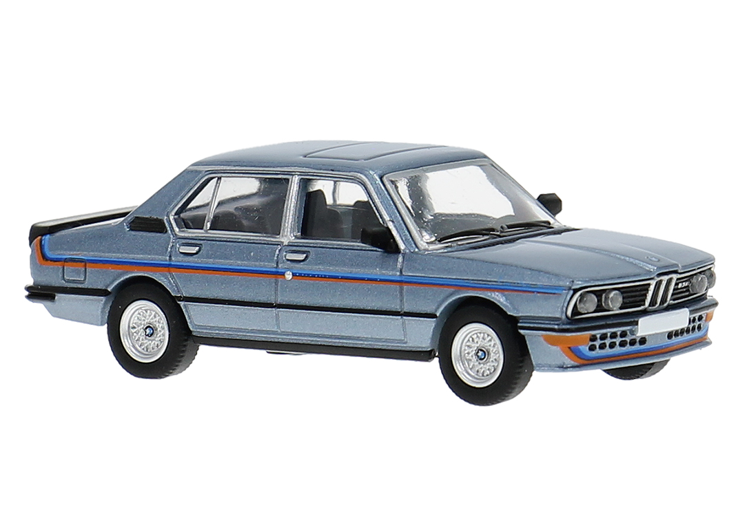 PCX871606 BMW M535i (E12) hellblau-met. (1980)