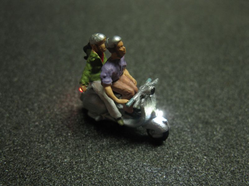50222 Motorroller Roller mit LED Beleuchtung