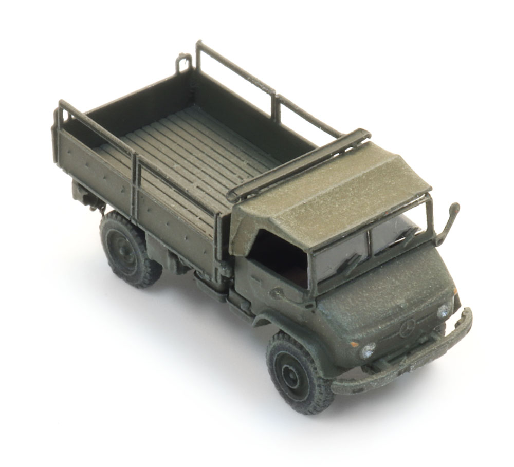 6160114 BRD Unimog 404s Pritsche offen gelboliv