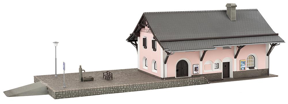 110134 Bahnhof Lavin