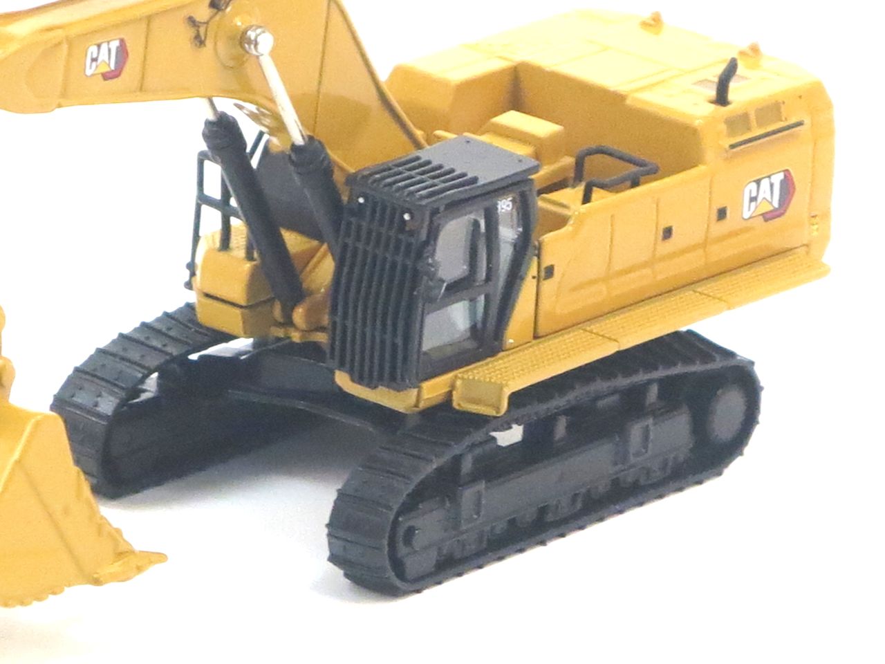 DM Diecast Masters 85687 Cat 395 Hydraulikbagger