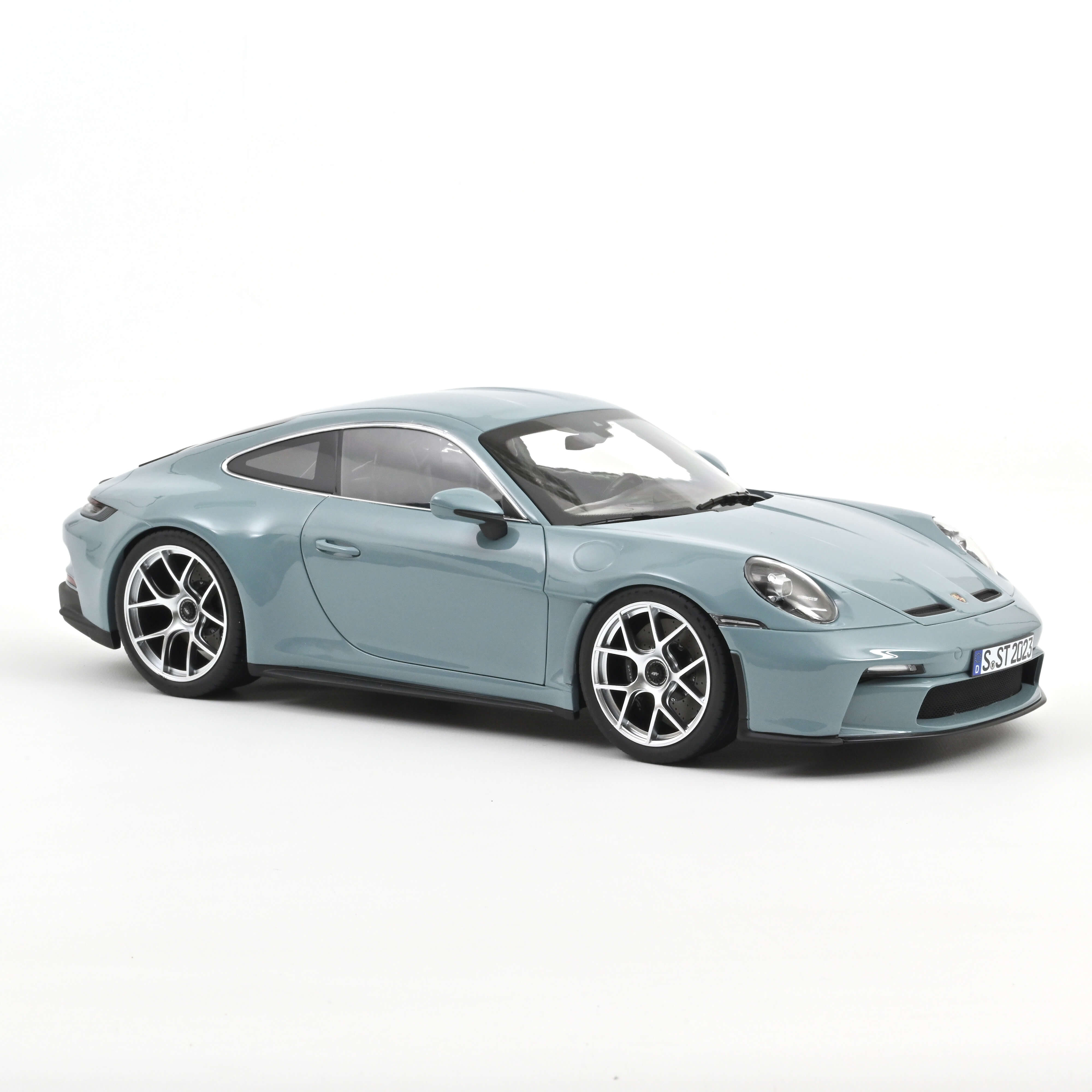 Norev 127550 Porsche 911 S/T meissenblau (2023)