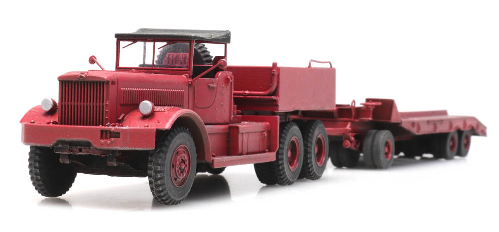 10.370 Diamond T Lkw mit Anhänger