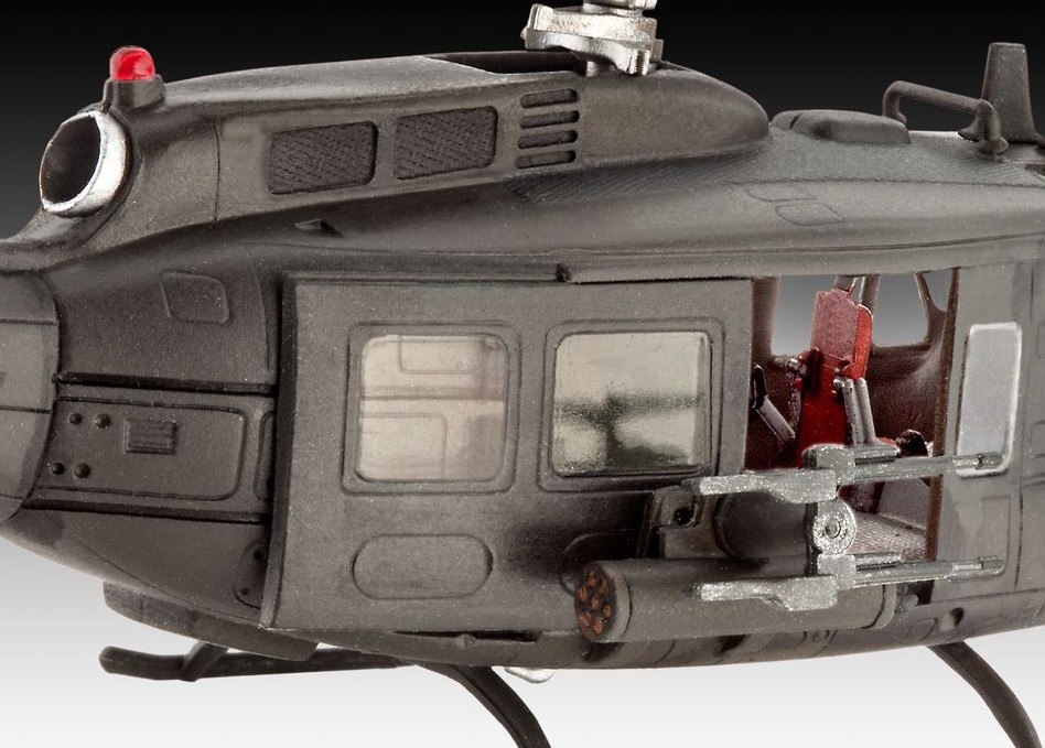 Revell 04983 Bell UH-1H Gunship