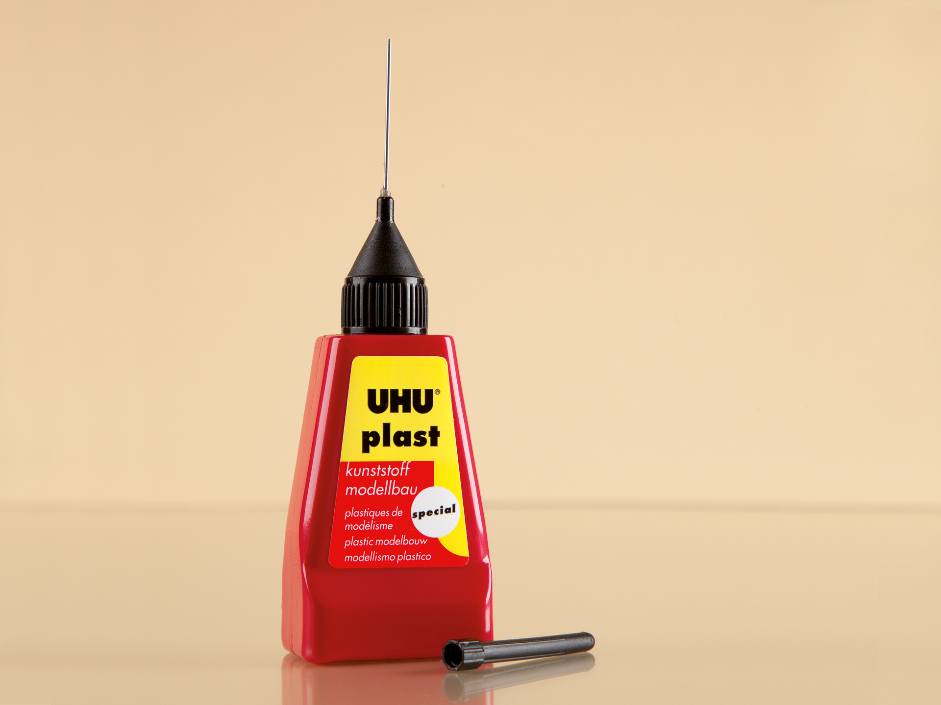 53517 UHU Plast