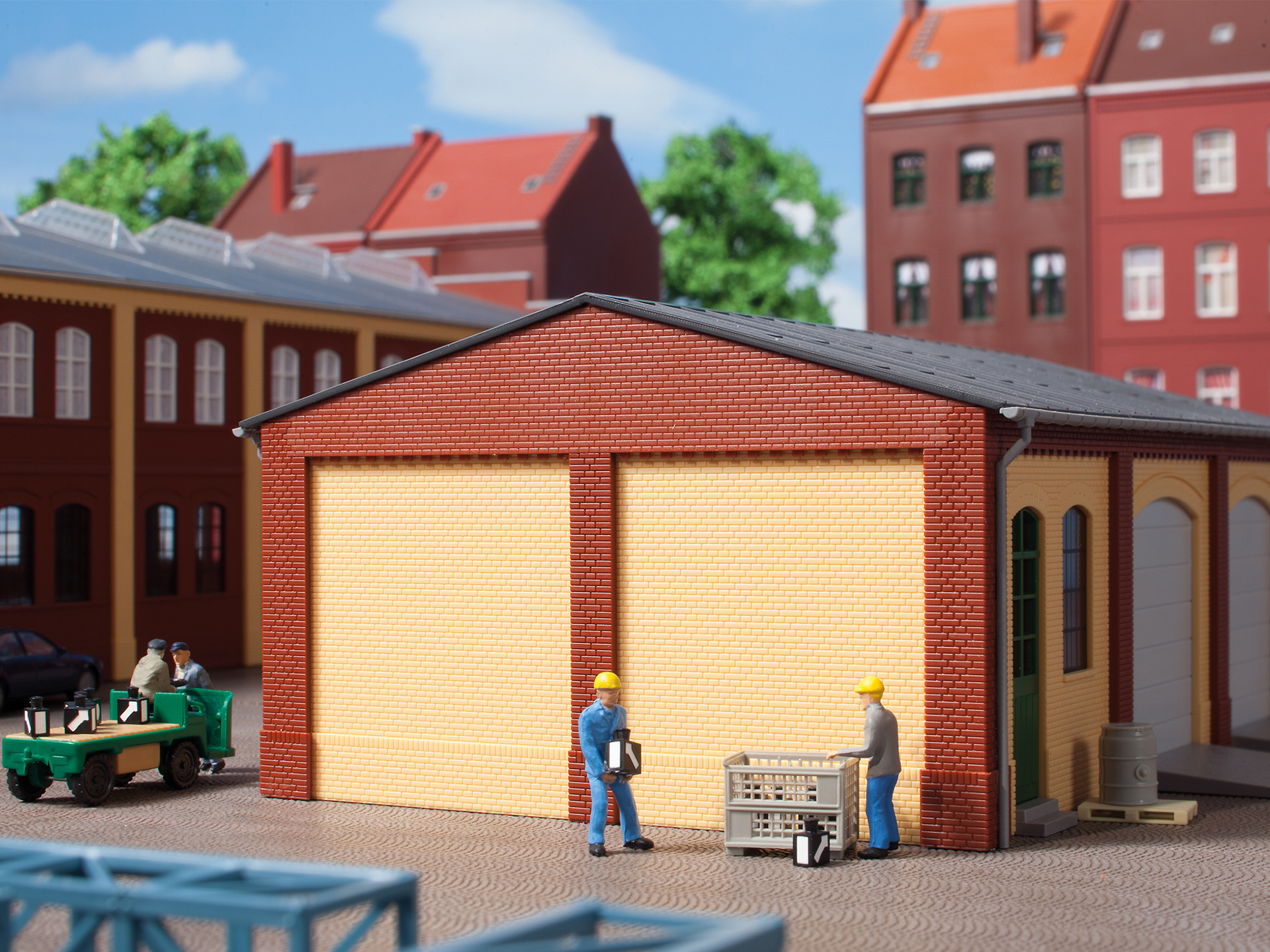 80406 Giebel und Ecksäulen kurz rot