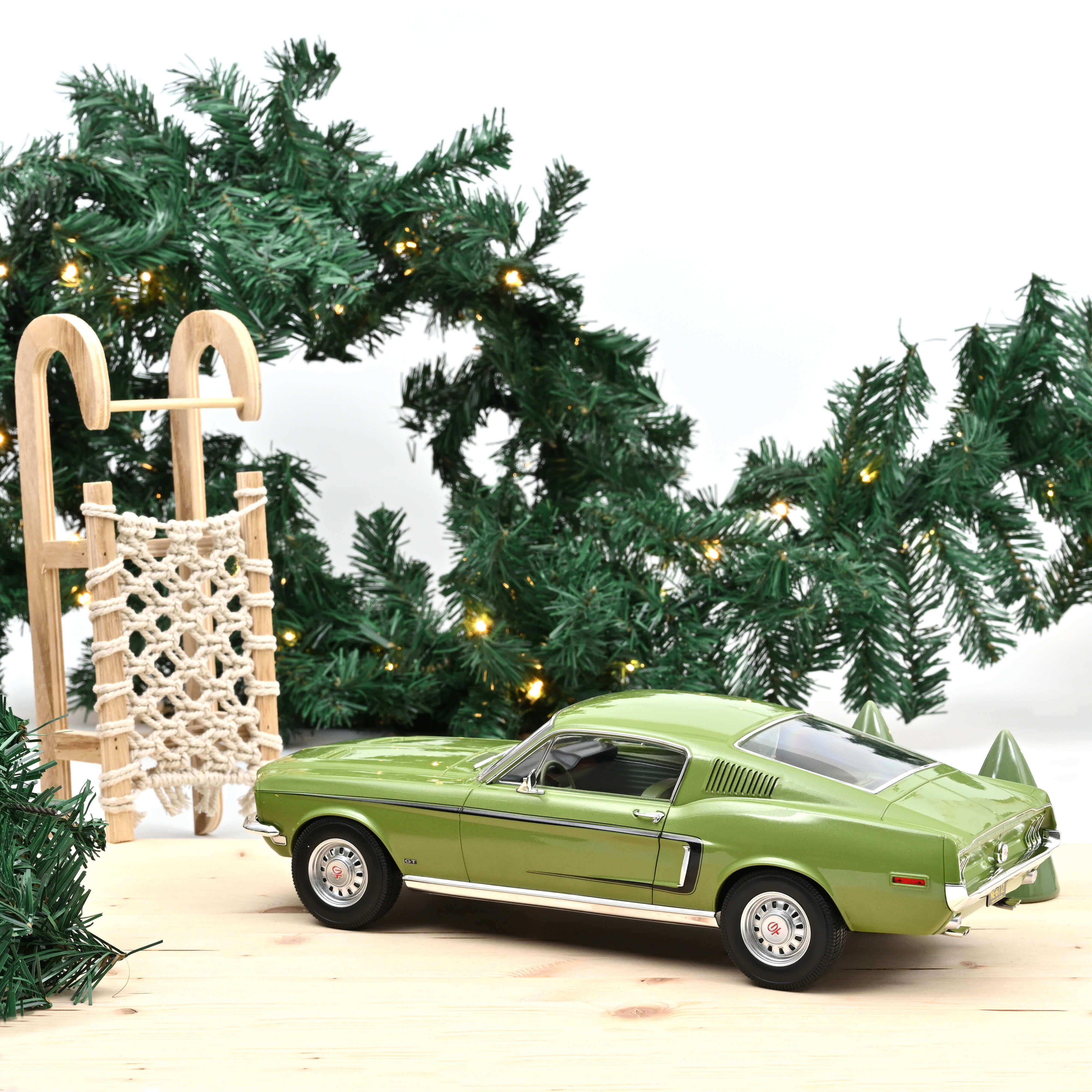 Norev 122704 Ford Mustang Fastback GT Light Green
