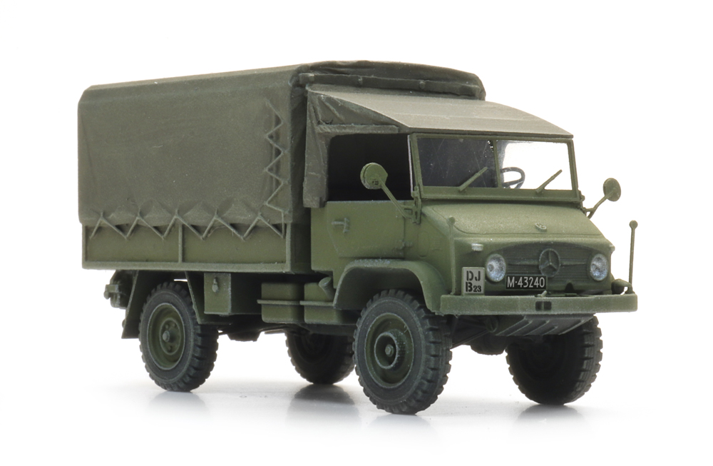 6870782 CH Unimog 404s Pritsche Plane