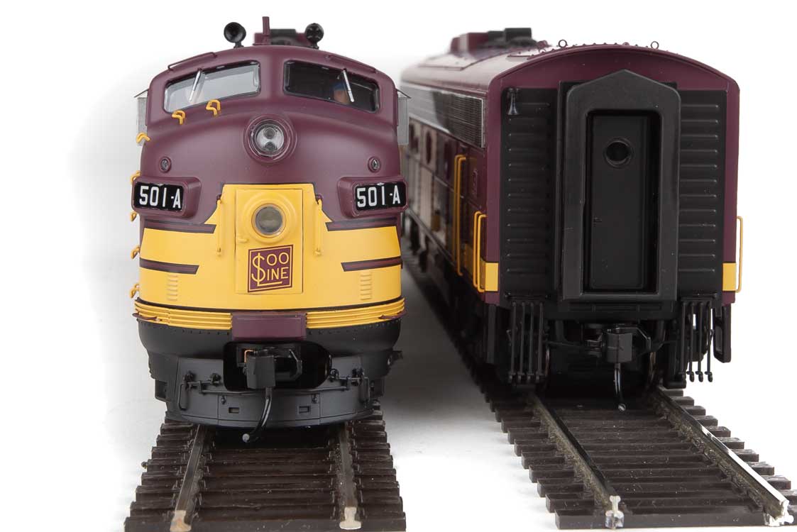 WalthersProto 42520 SOO Line Dieselloks FP7/F7B #501A/C