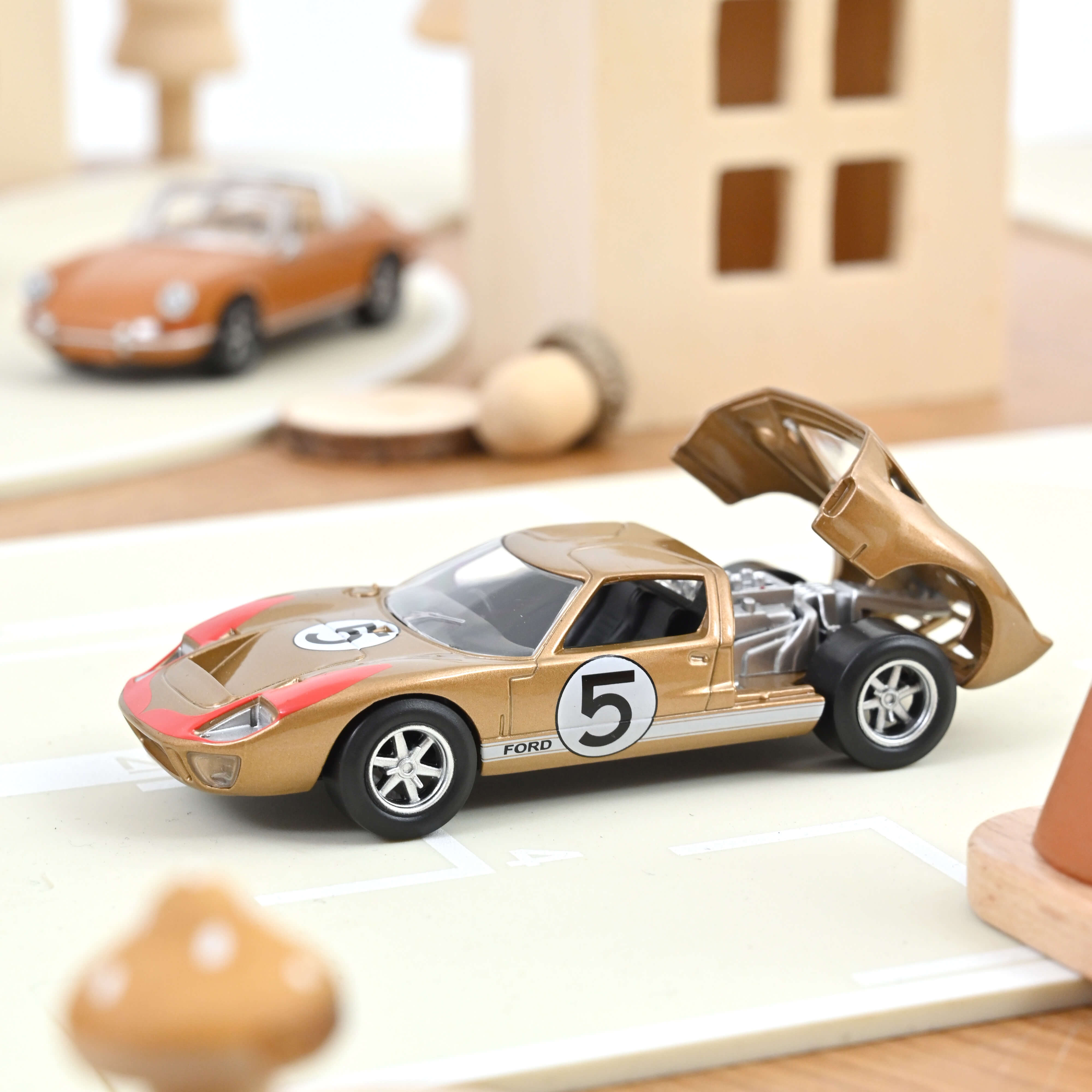 Norev 270578 JetCar: Ford GT40 #5 (1966)