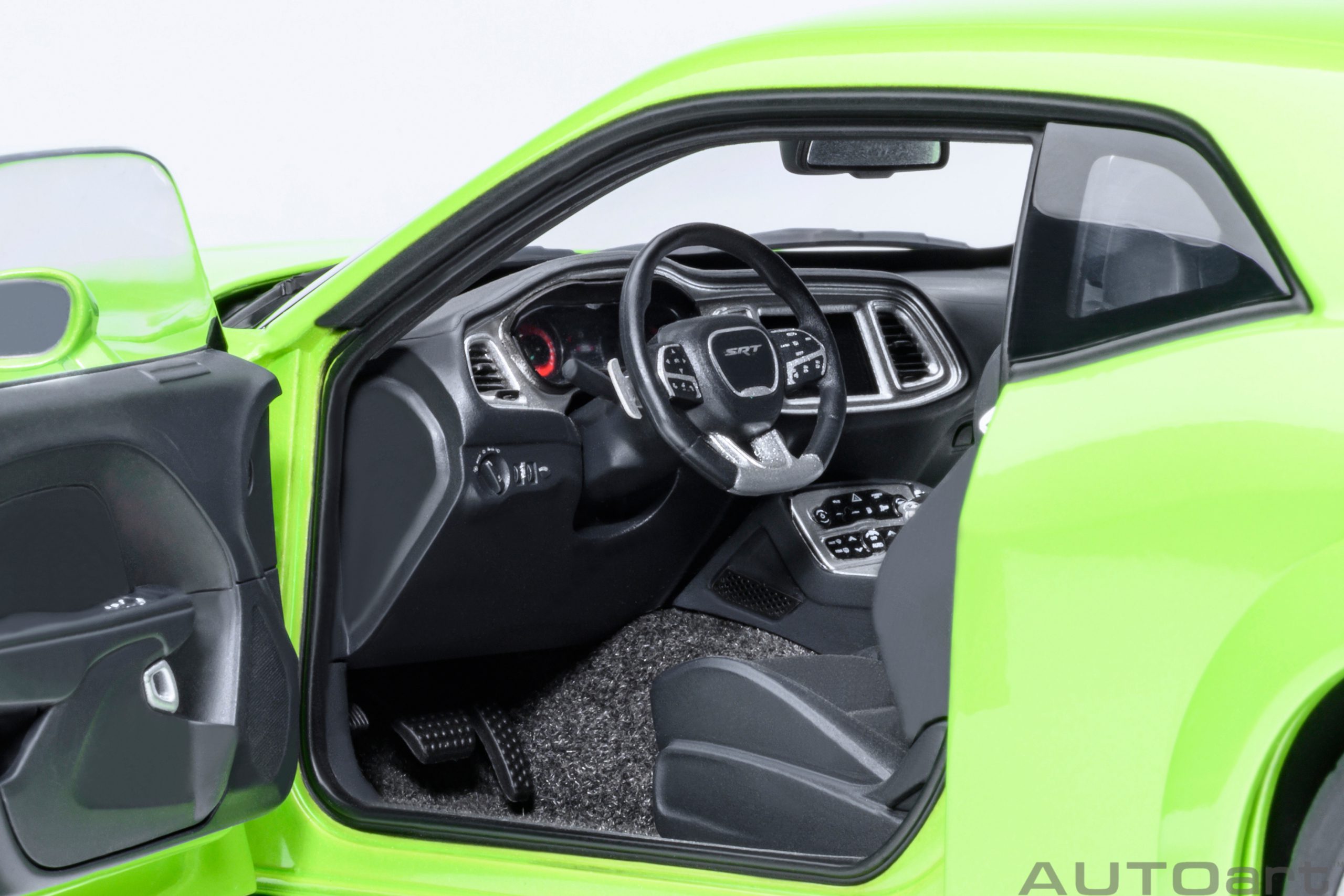AUTOart 71769 Dodge Challange SRT Super Stock - green