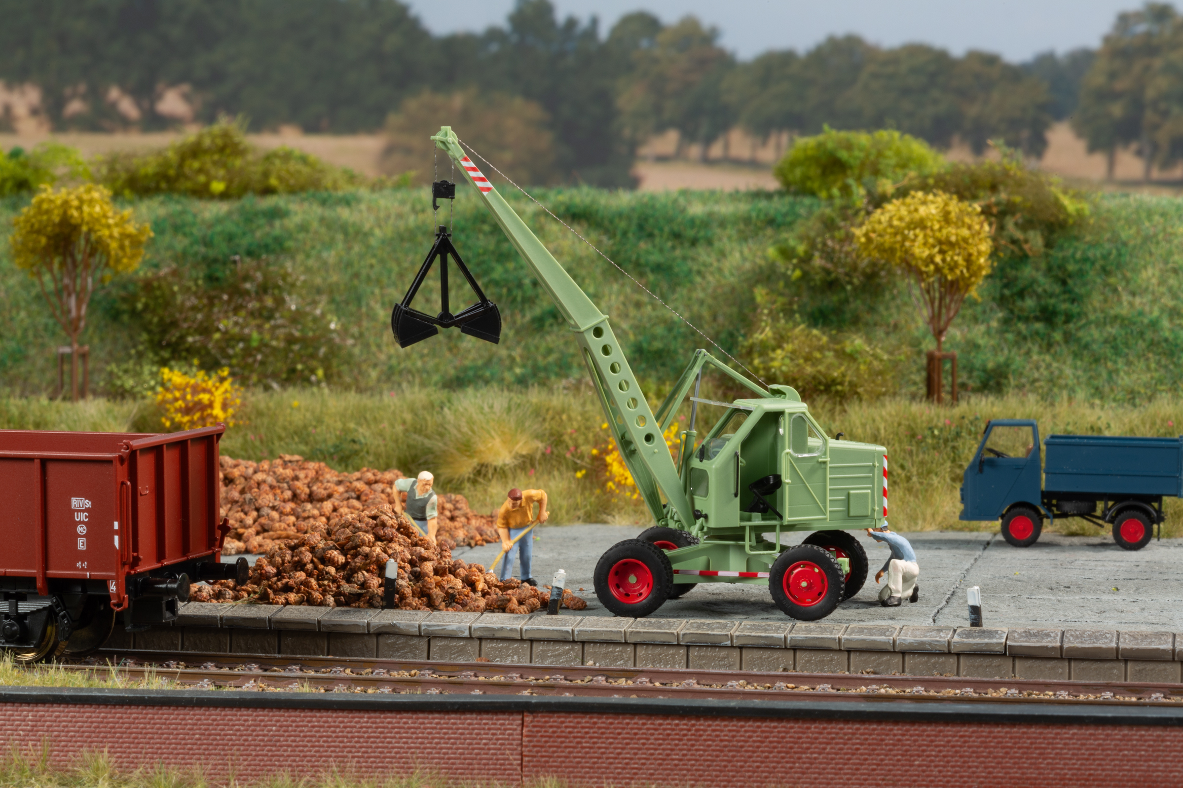 41685 Lader T172 grün