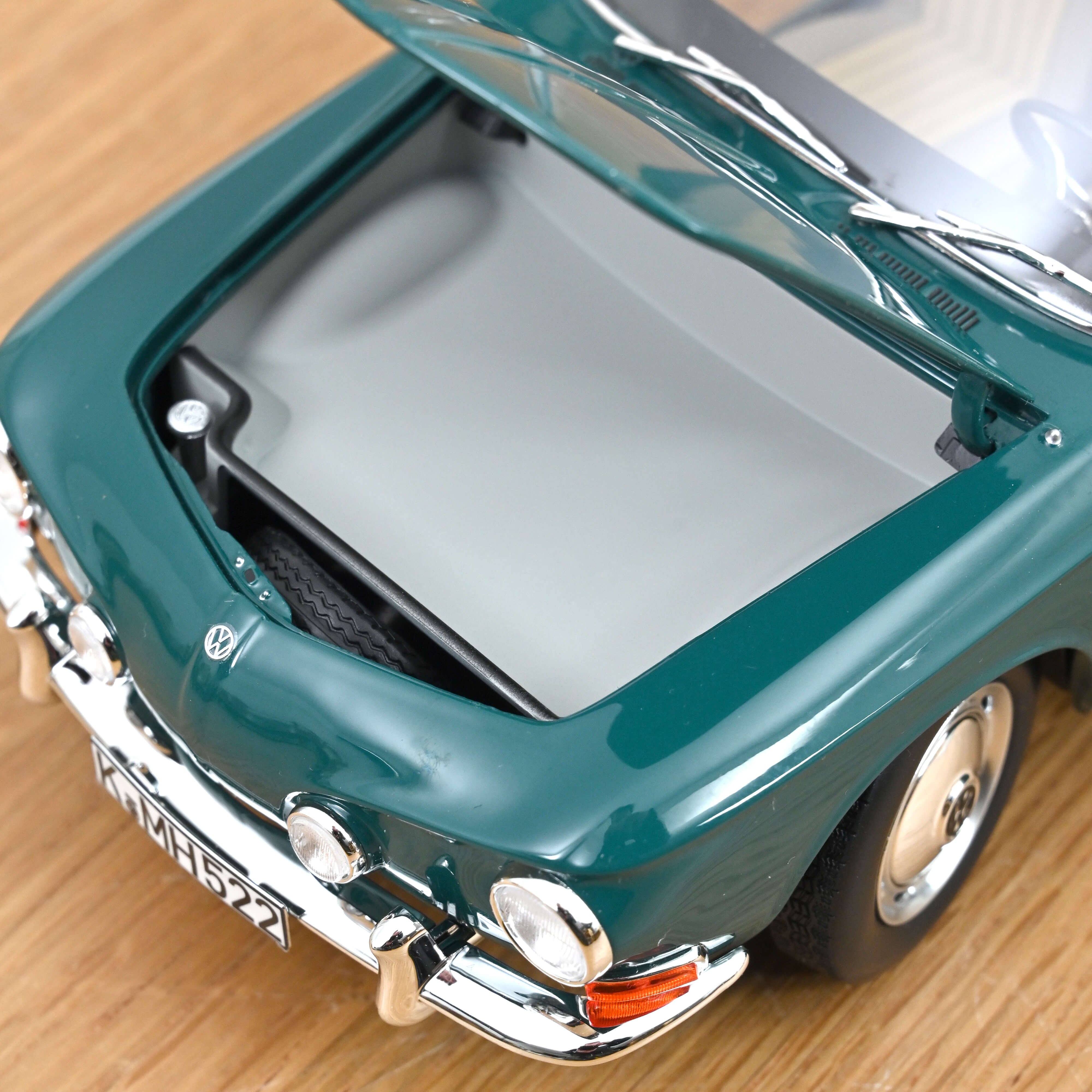 Norev 188648 VW Karmann Ghia 1500 grün (1963)
