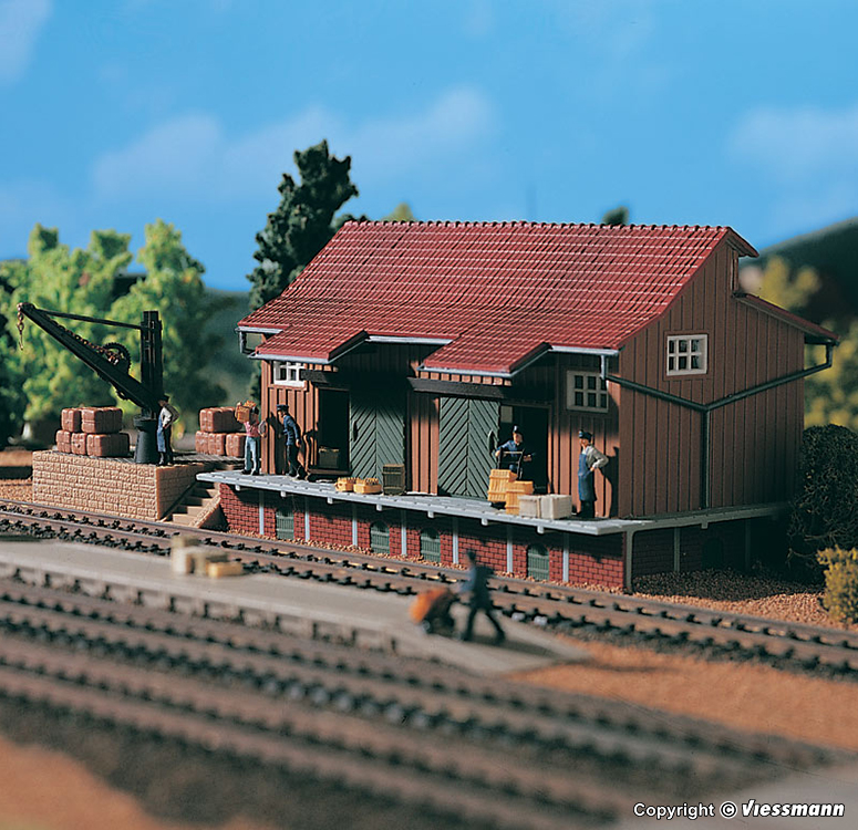 45701 Güterschuppen