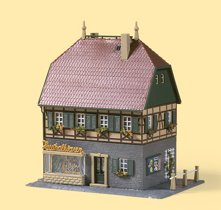 12347 Wohnhaus mit Laden