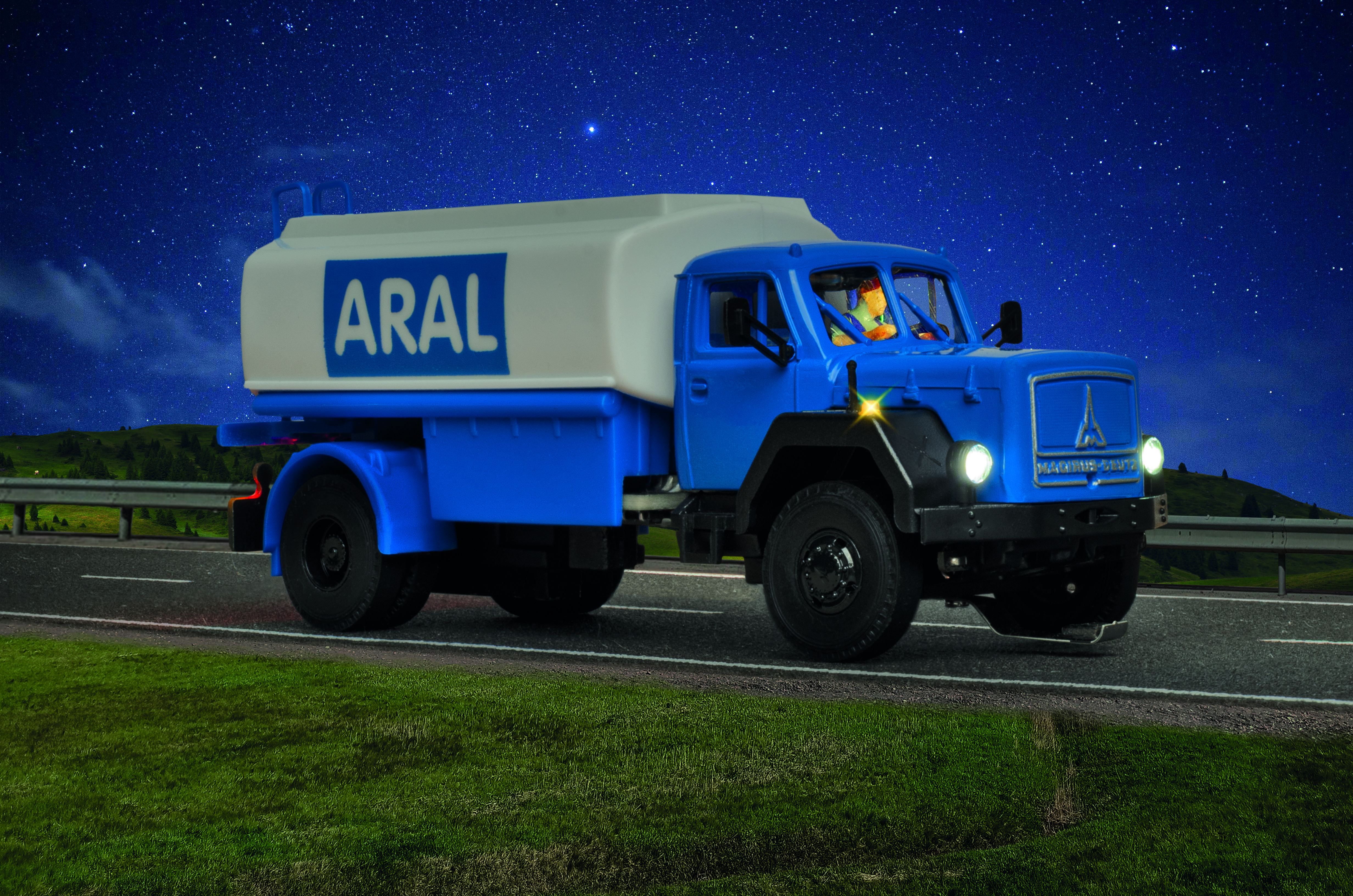 Viessmann 8132 CarMotion: Magirus Deutz Tank-Lkw ARAL