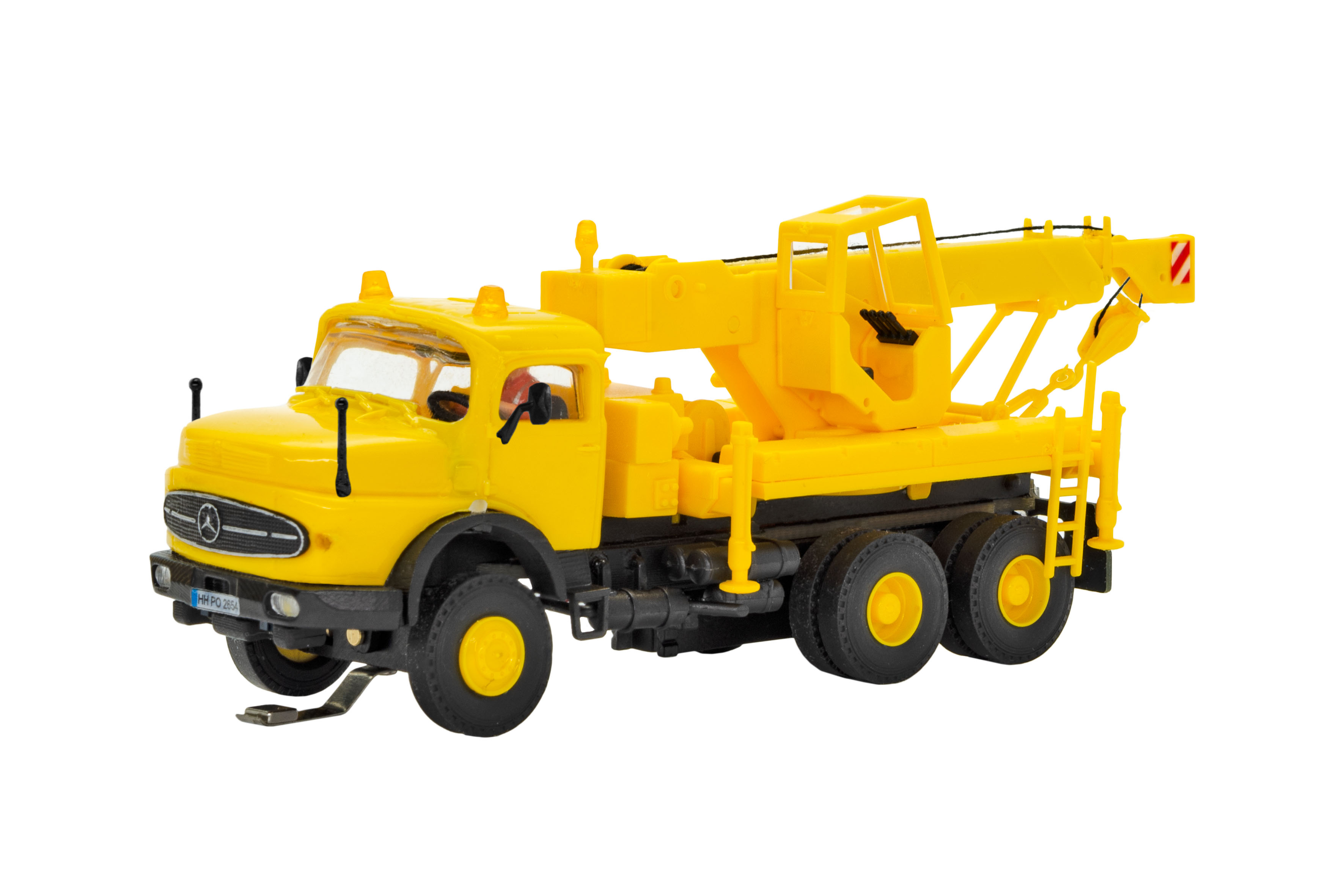 8022 CarMotion: MB Rundhauber Bergekran