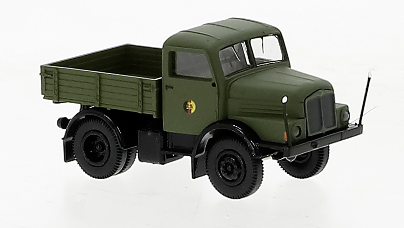 71457 IFA S-4000 SZM mit Pritsche NVA