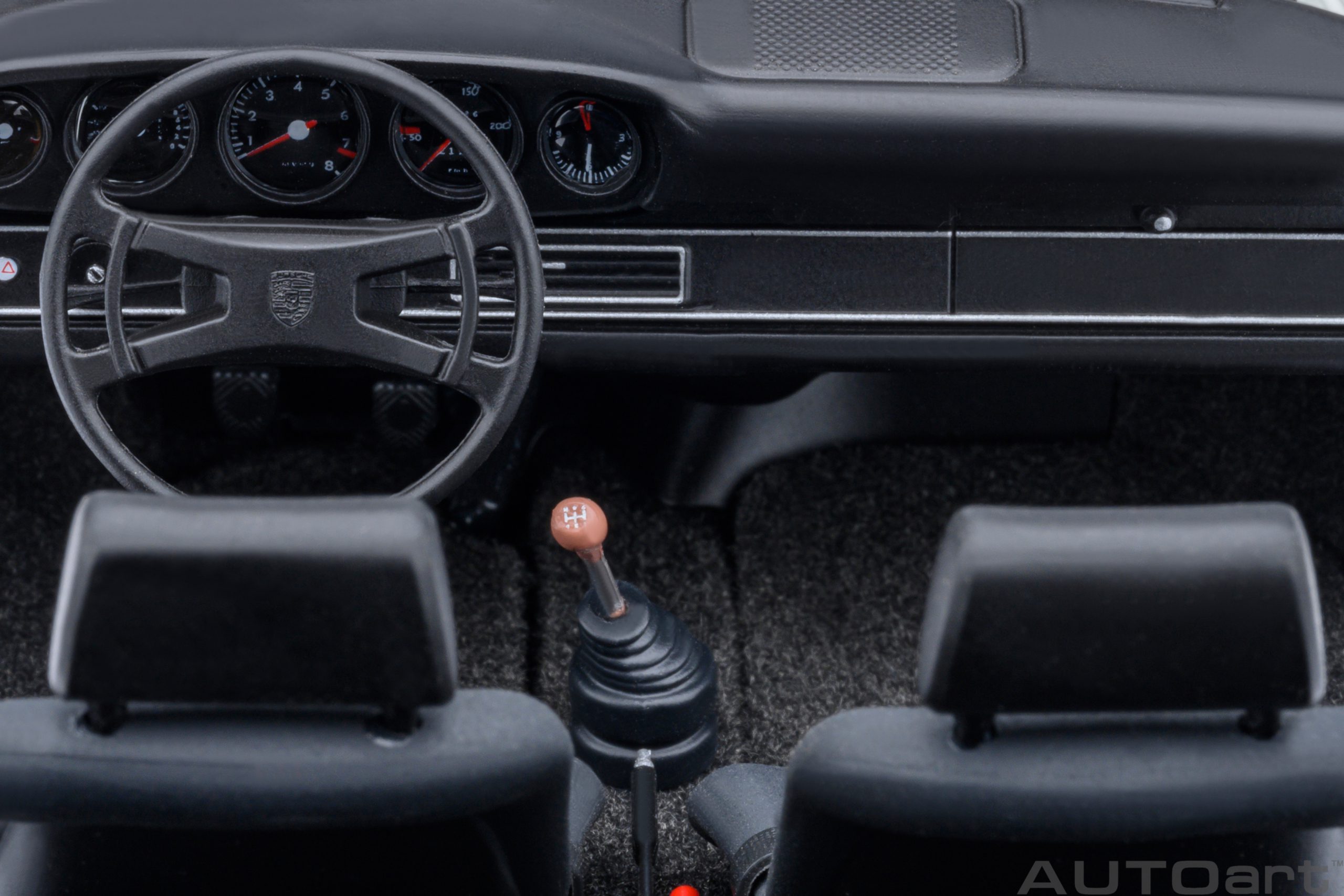 AUTOart 78033 Porsche 911 Carrera RS 2.7 gelb (1973)