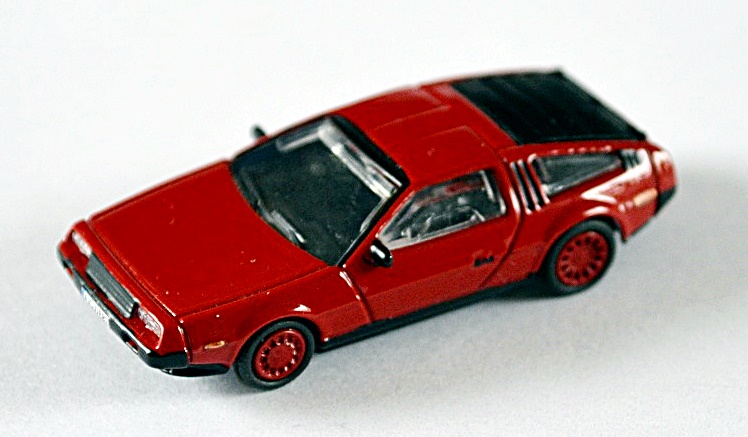 NA880022 DeLorean DMC 12 - gelb