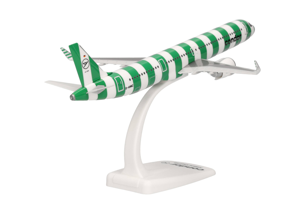 614726 SnapFit: Airbus A321neo Condor/Island