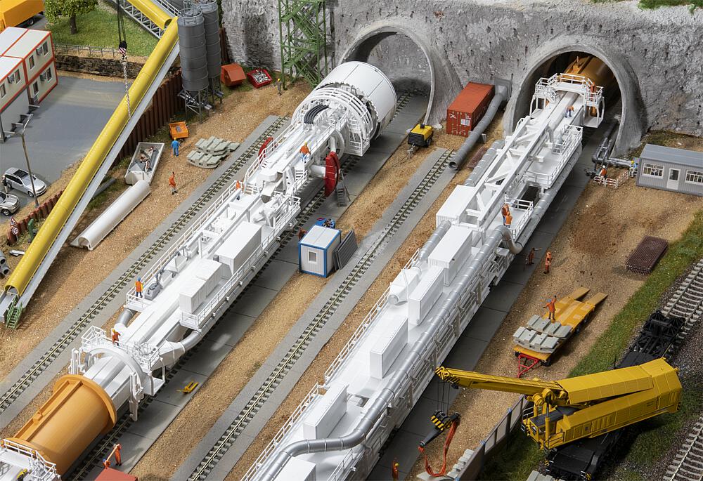 130900 Tunnelbohrmaschine Gripper-TBM