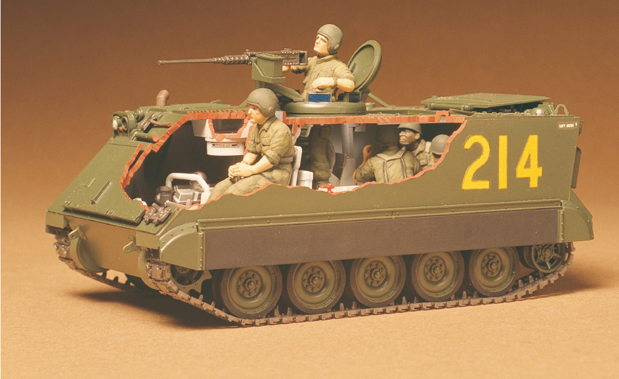 Tamiya 35040 US M113 A.P.C. - mit 5 Figuren