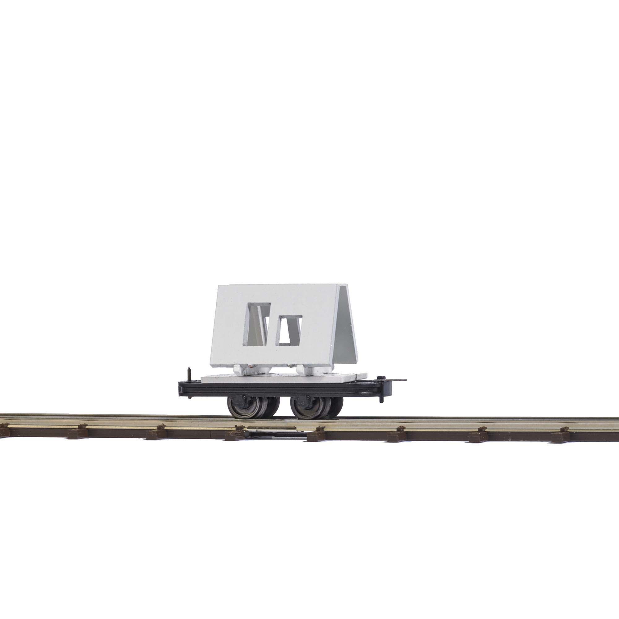 12236 Wagen mit Betonelementen
