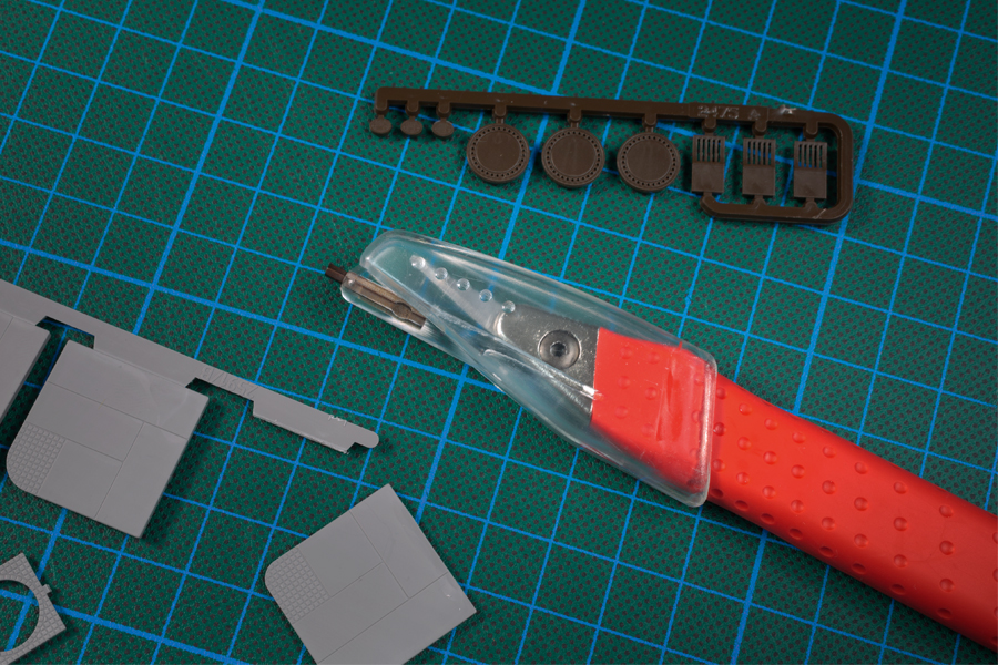 90005 Modellbaumesser