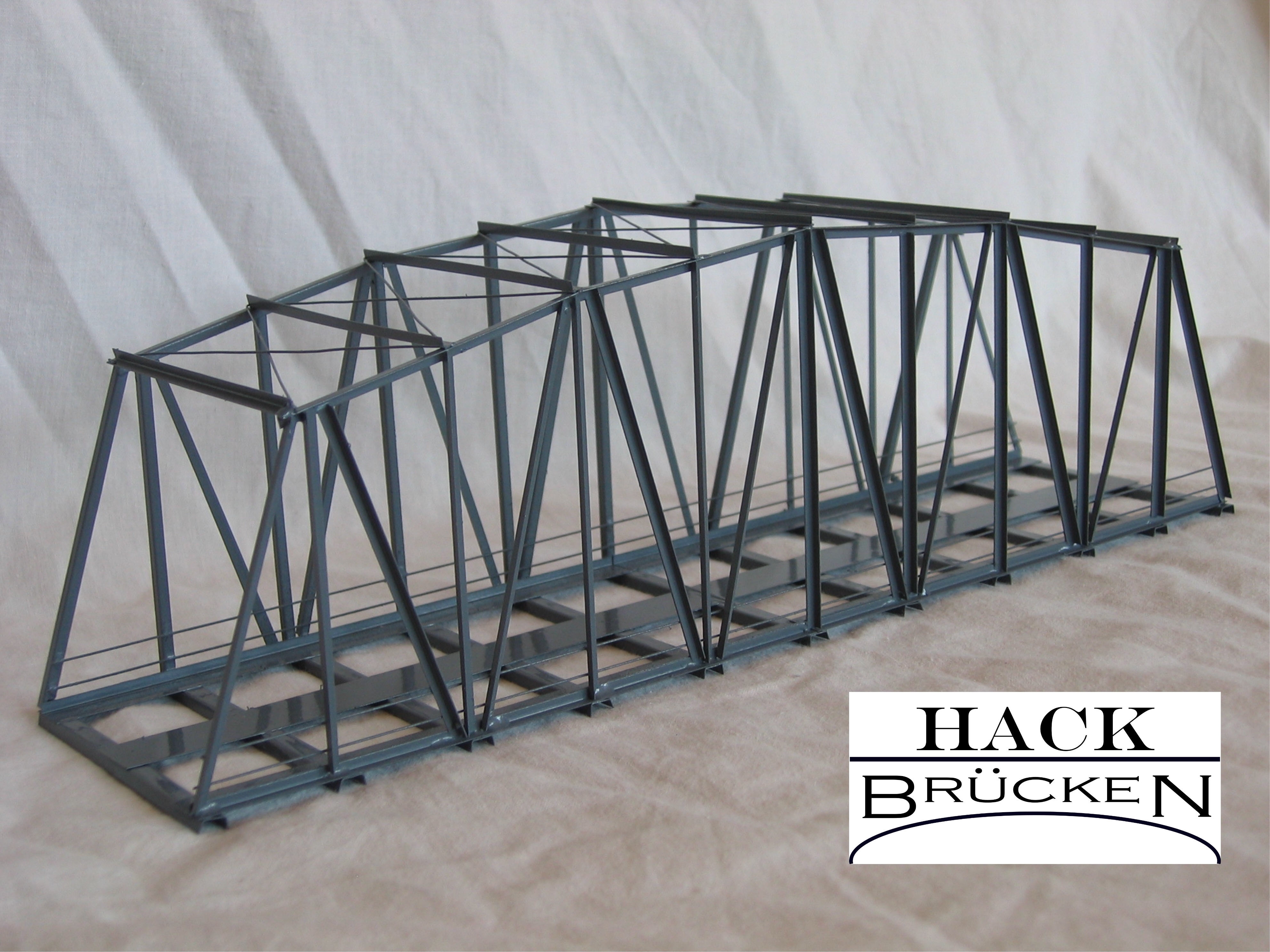 Hack BT30-2 Bogenbrücke 30 cm zeigleisig