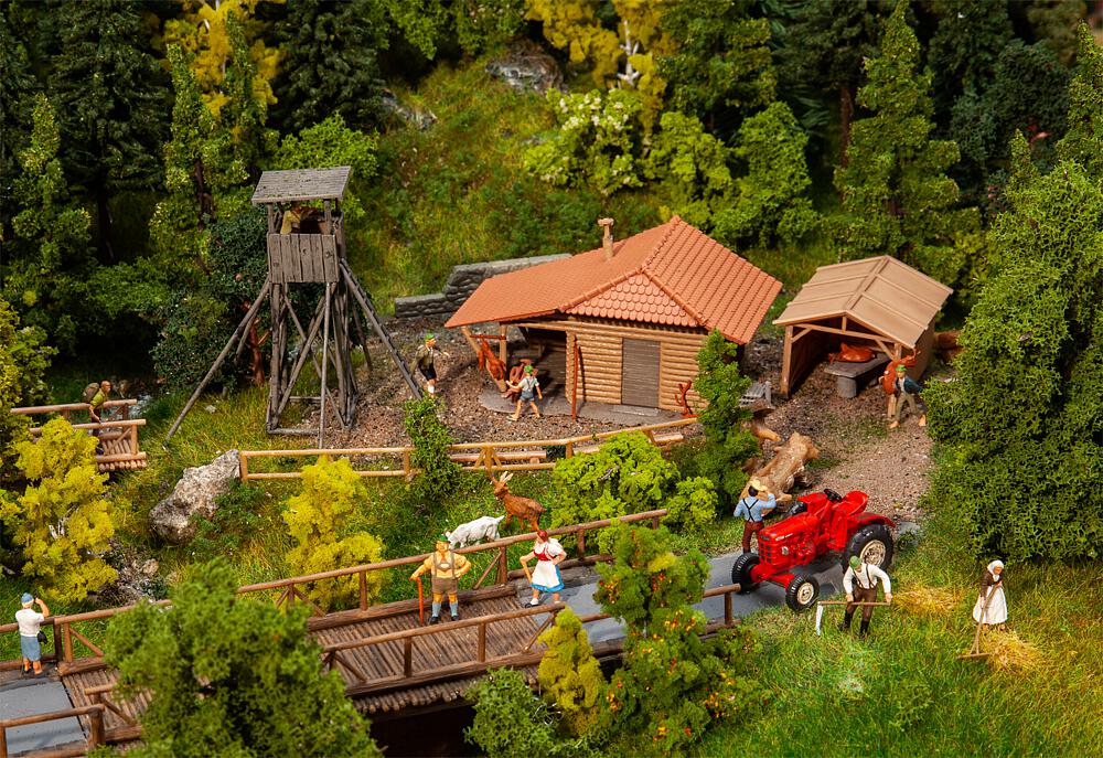 130637 Jagdhütte mit Hochsitz