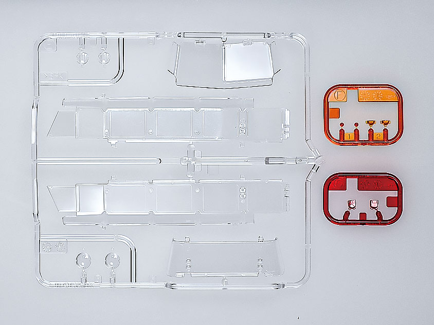 Tamiya 28101 ClickLoc: VW T1/2 Samba-Bus rot/creme