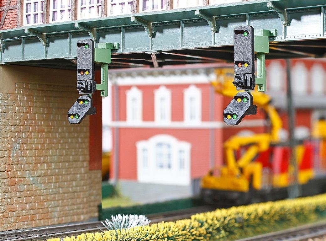 4753 Einfahrsignalköpfe mit Vorsignal