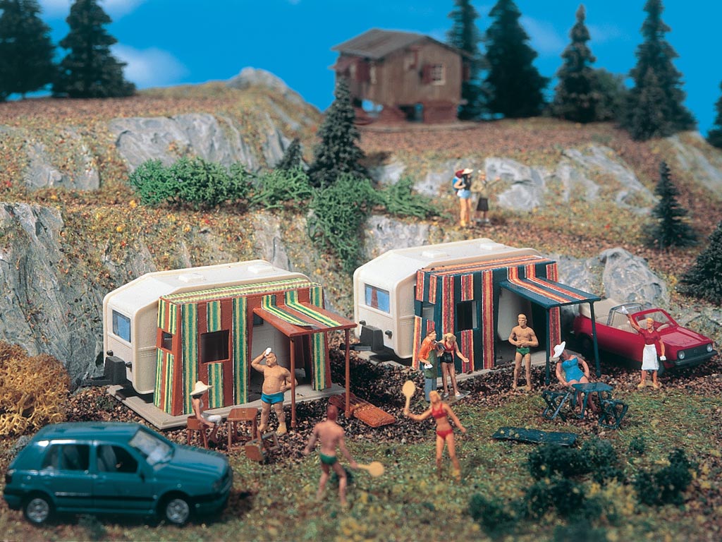45145 Campingwagen mit Vorzelt