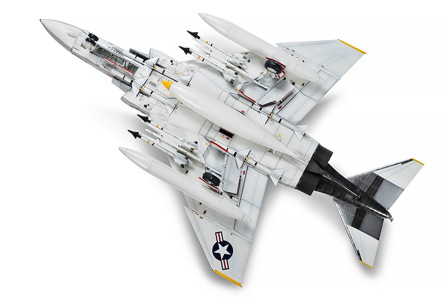 Zoukei-Mura SWS4809 F-4J Phantom II NAVY