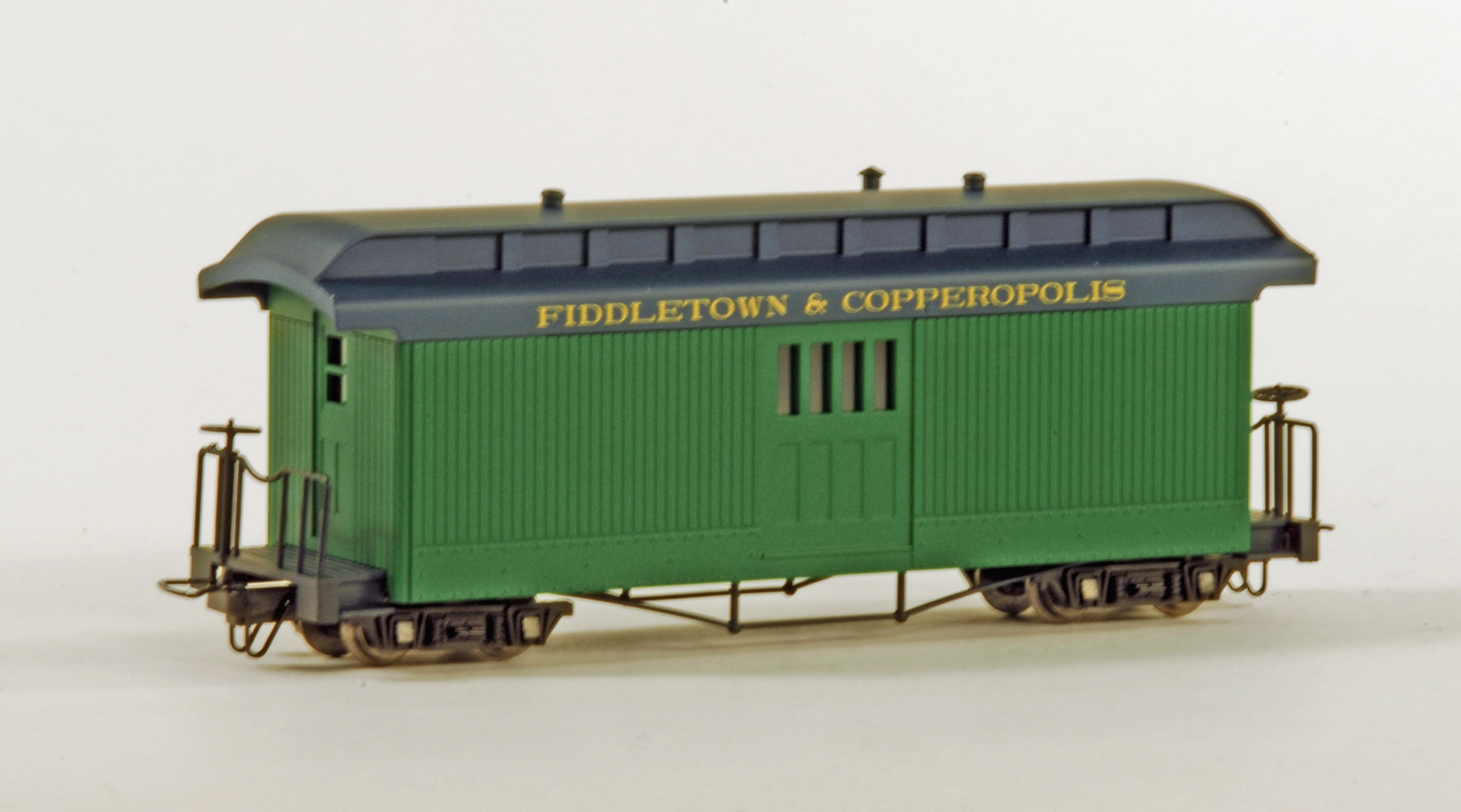 Minitrains 5134 F&C Postwagen