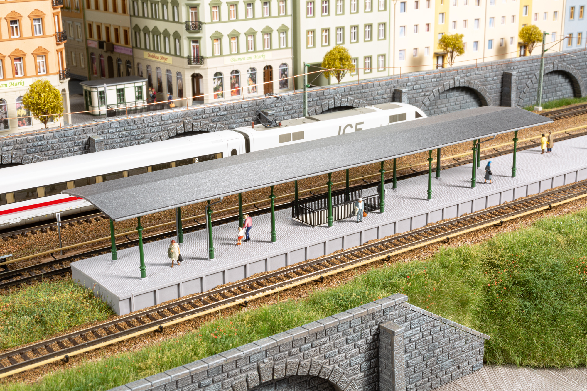 13355 Bahnsteig