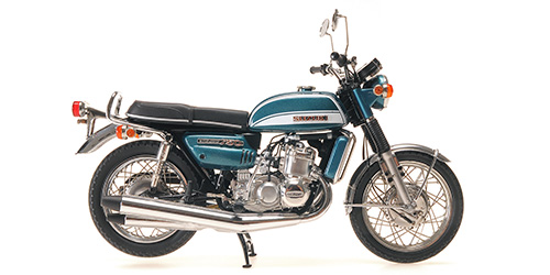Minichamps 122162104 Suzuki GT 750 J 1973 Grün