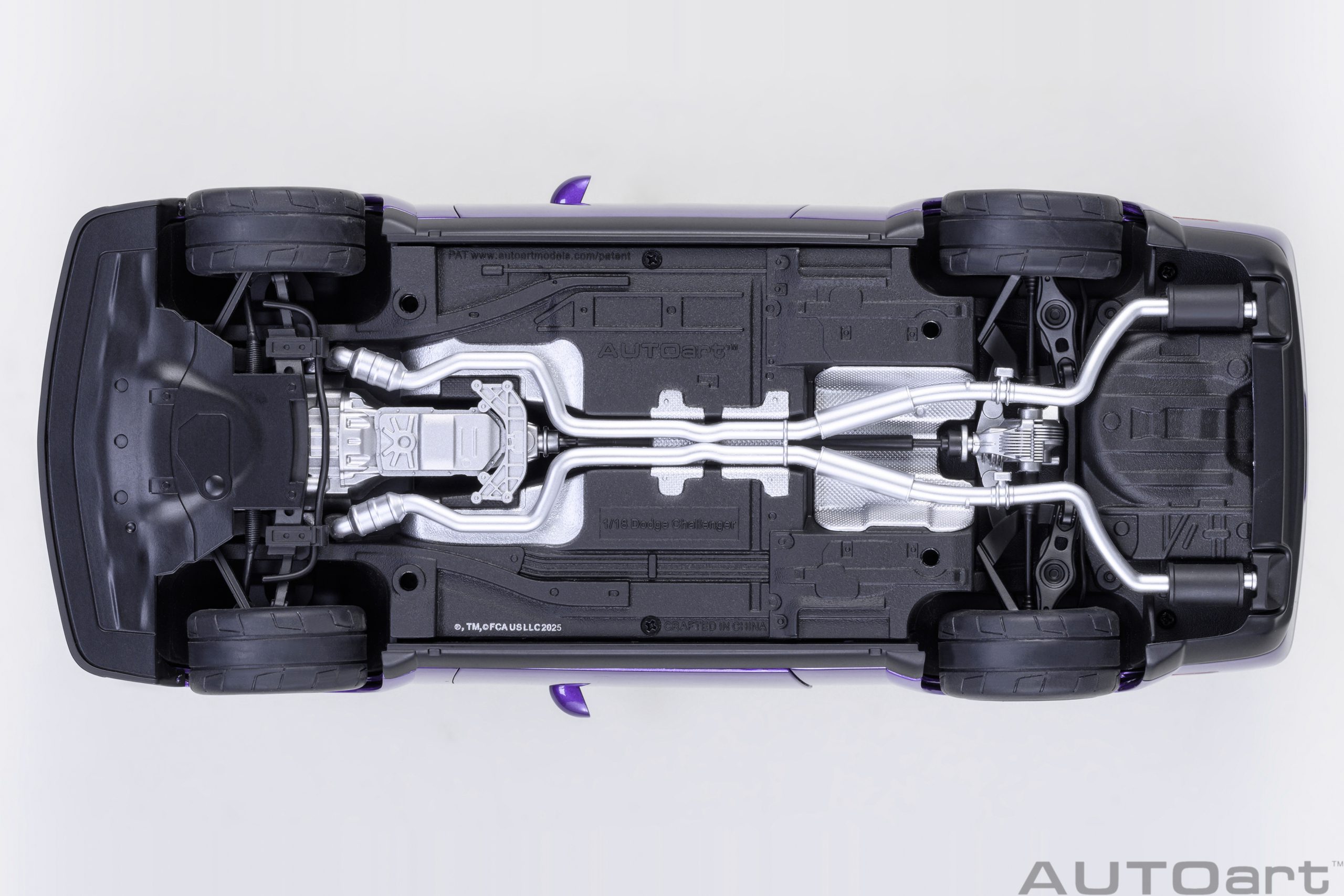AUTOart 71768 Dodge Challange SRT Super Stock - purple