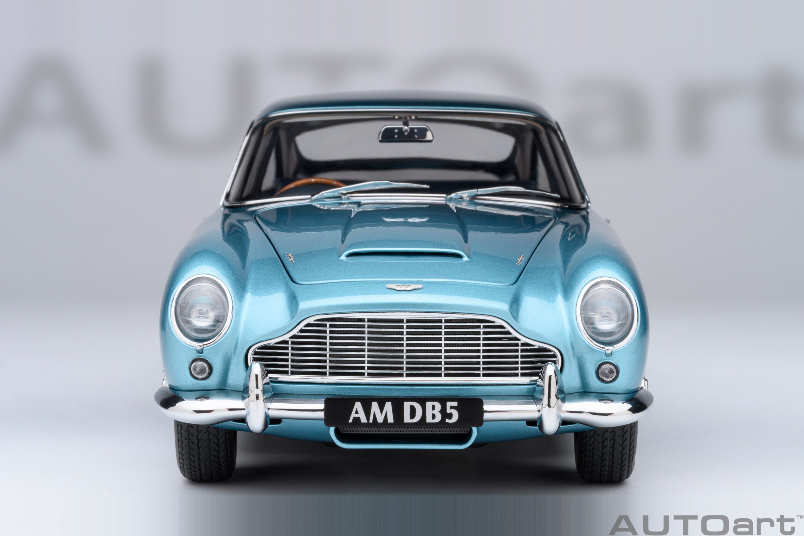 AUTOart 70288 Aston Martin DB5 1964 pearl