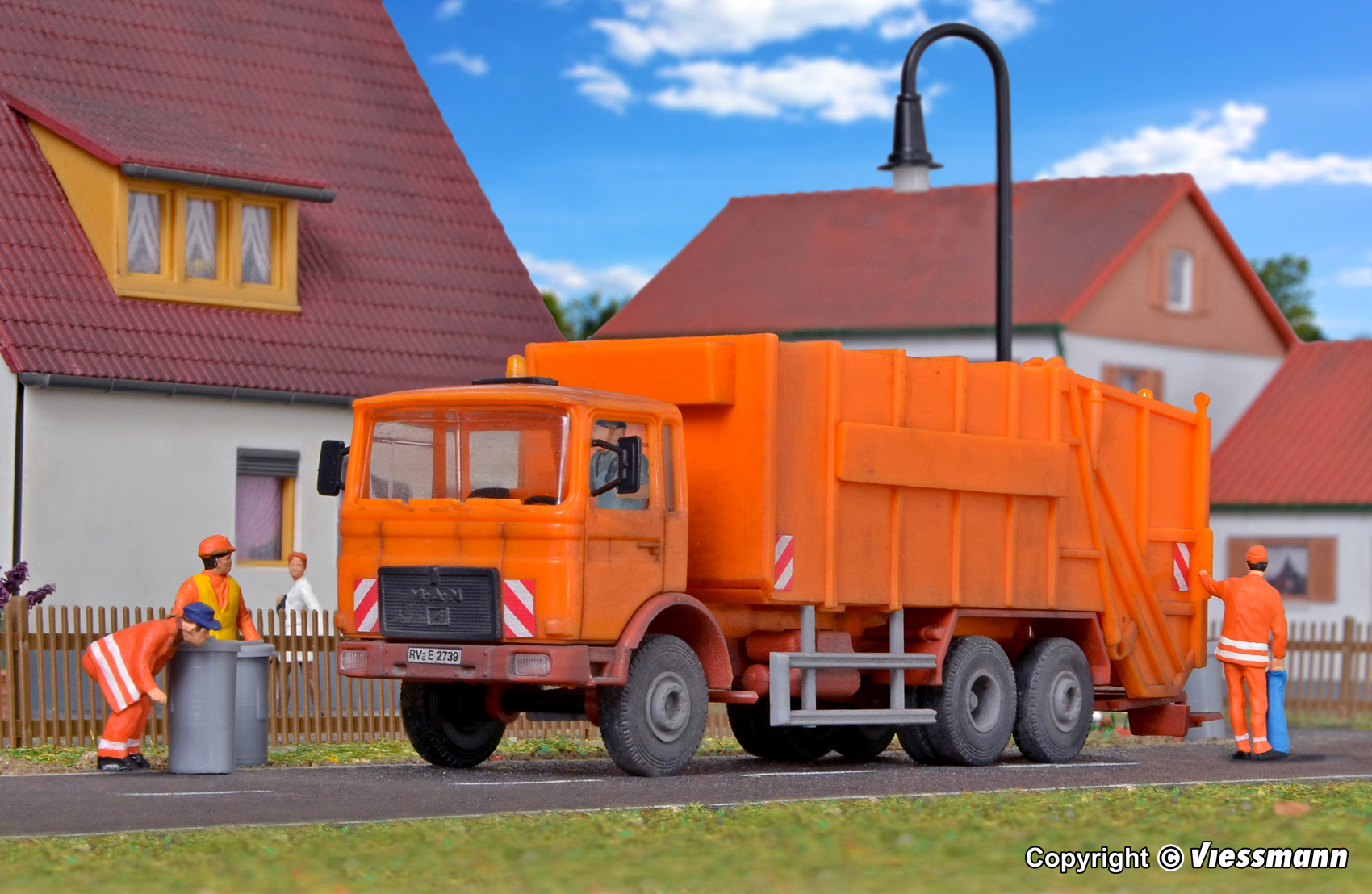 15009 MAN F8 Pressmüllwagen kommunal
