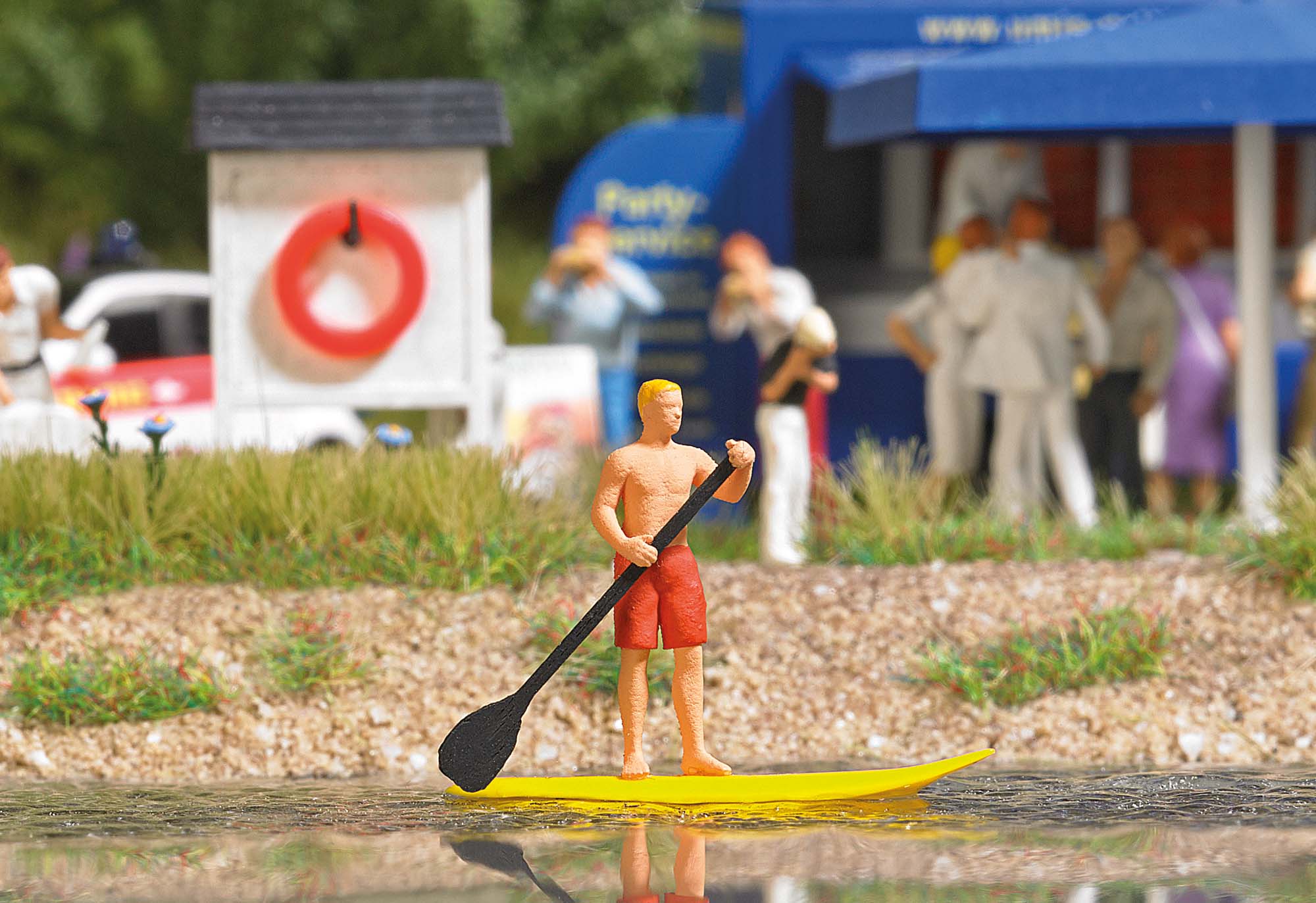 7864 Stand Up Paddling