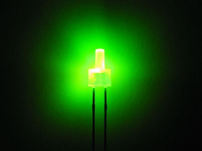 50798 Tower LED lang 2mm grünlich / gelbgrün