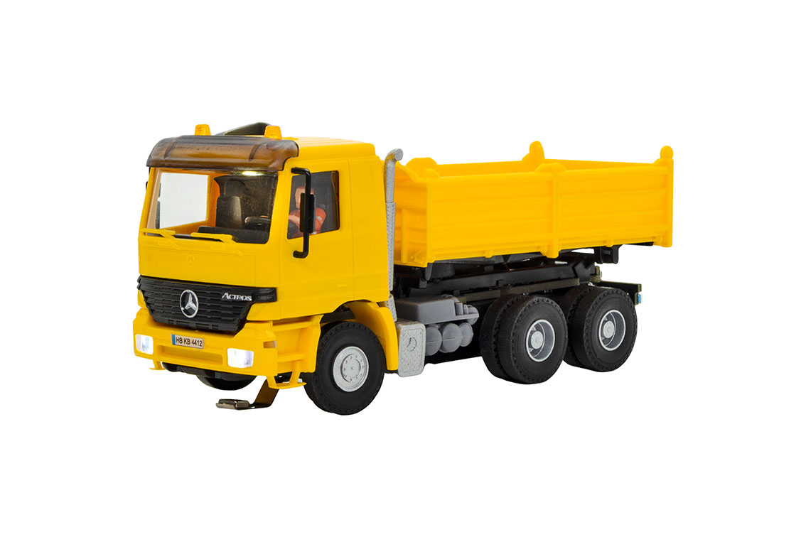 Viessmann 8015 CarMotion: MB Actros Muldenkipper gelb