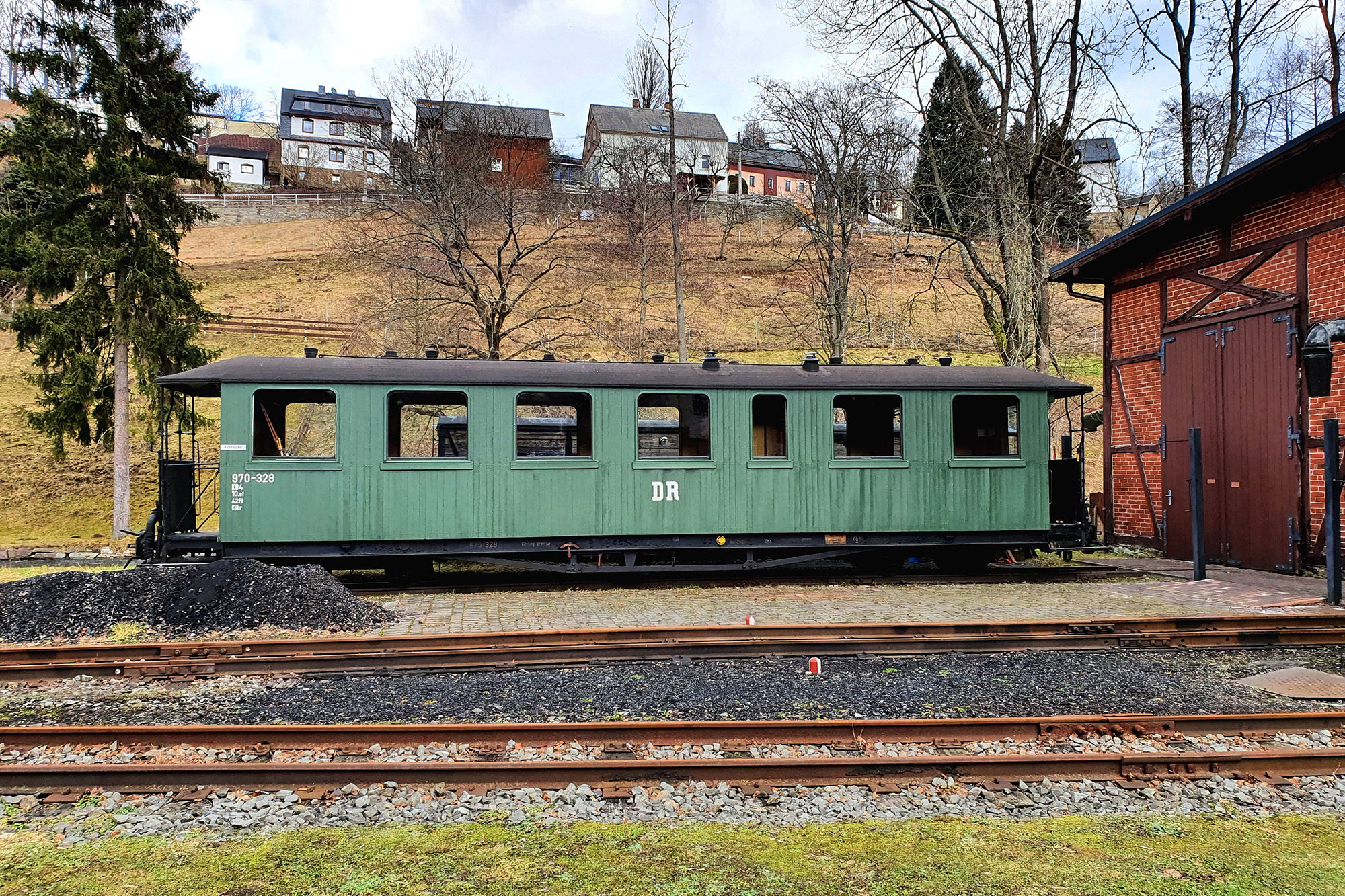 3022820 DR 970-320 sä. Personenwagen, Holz-Wage