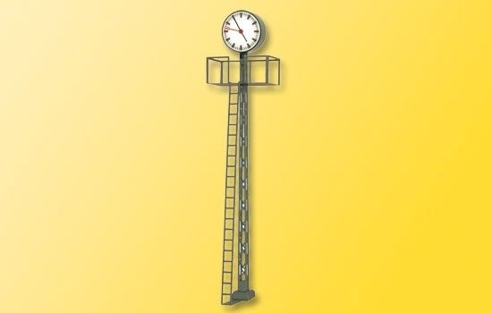 5082 Beleuchtete Bahnhofsuhr auf Gittermast