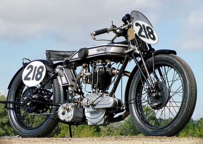 Podszun 1140 Jahrbuch Motorräder 2025