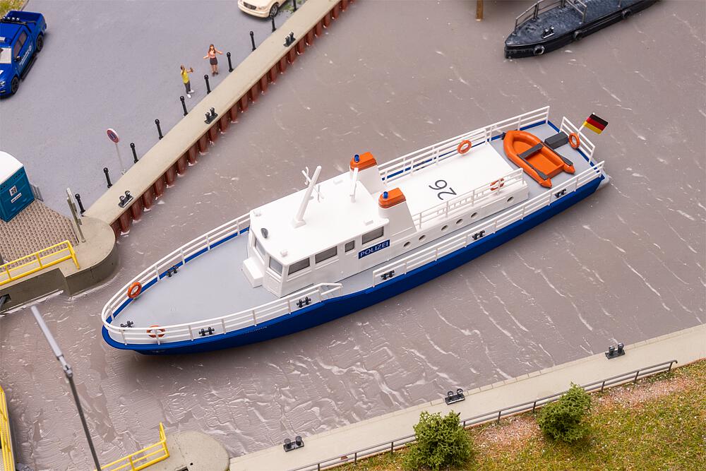 131019 Polizeiboot