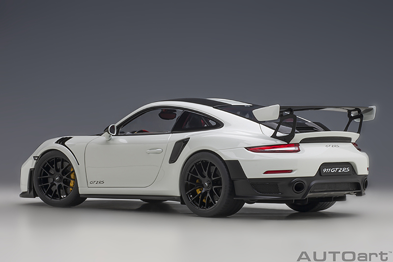 AUTOart 78171 Porsche 911 (991.2) GT2RS 2017 Weissach